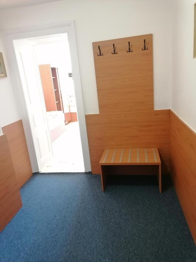 Hotel Morava Znojmo Exterior photo