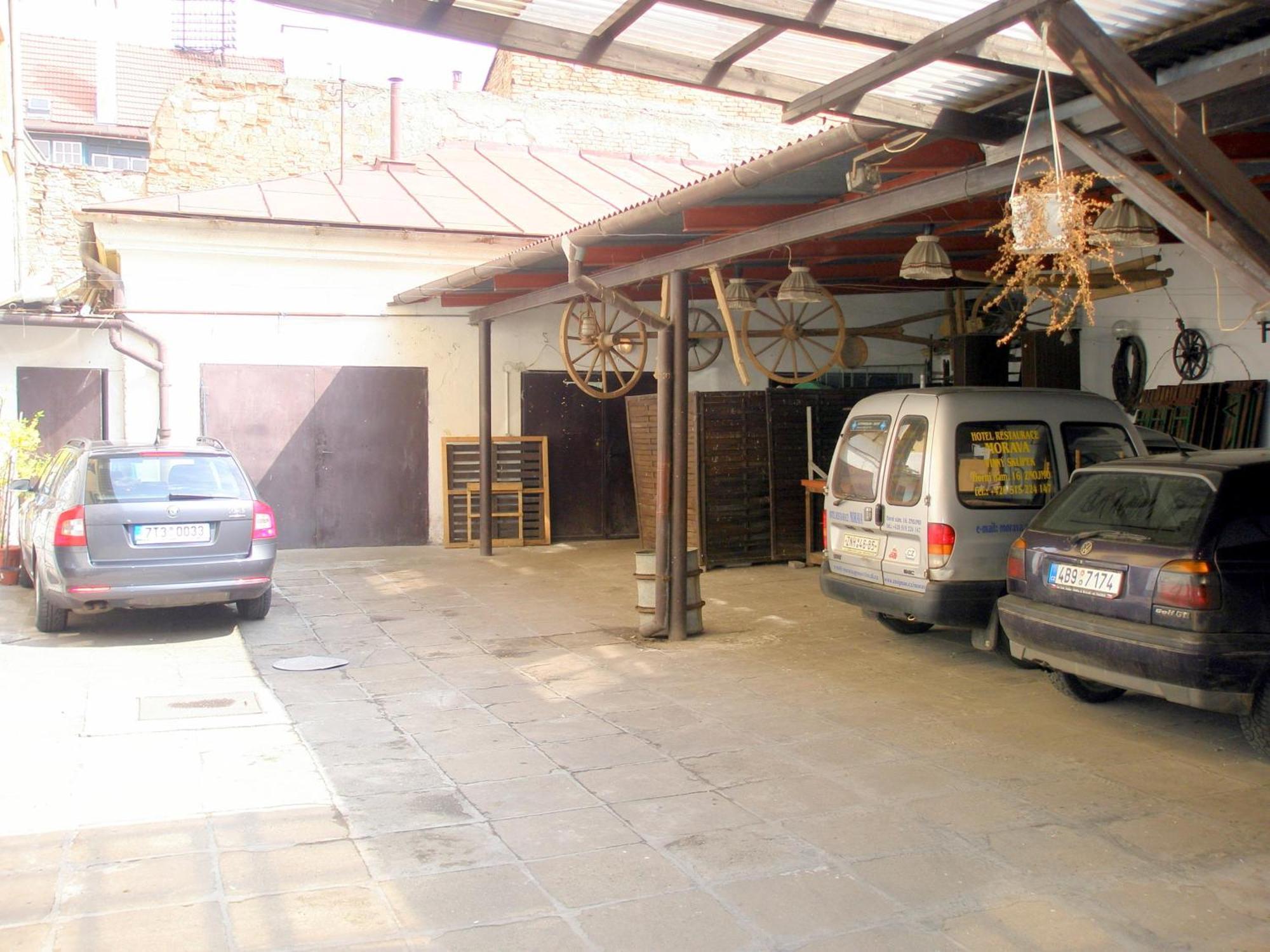 Hotel Morava Znojmo Exterior photo